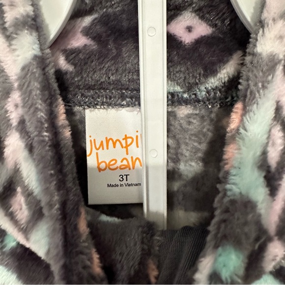 New 3T faux fur top and pant fall/winter set - Picture 9 of 11